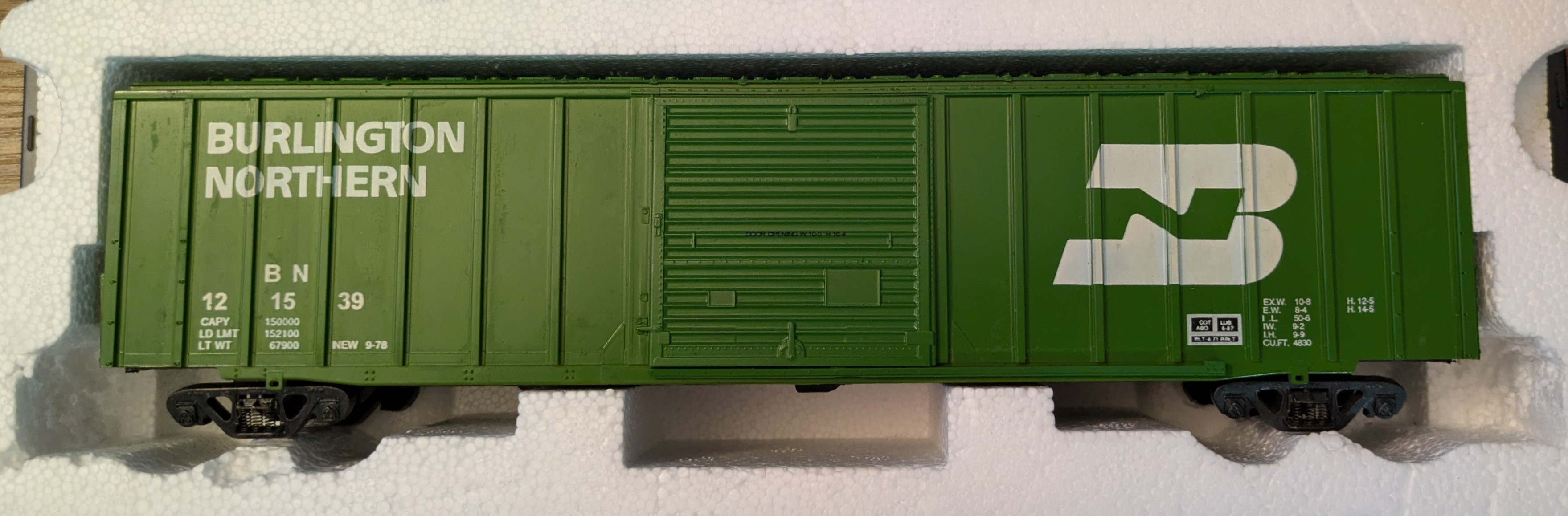 Burlington Northern 50' Outside Braced Box Car #121539