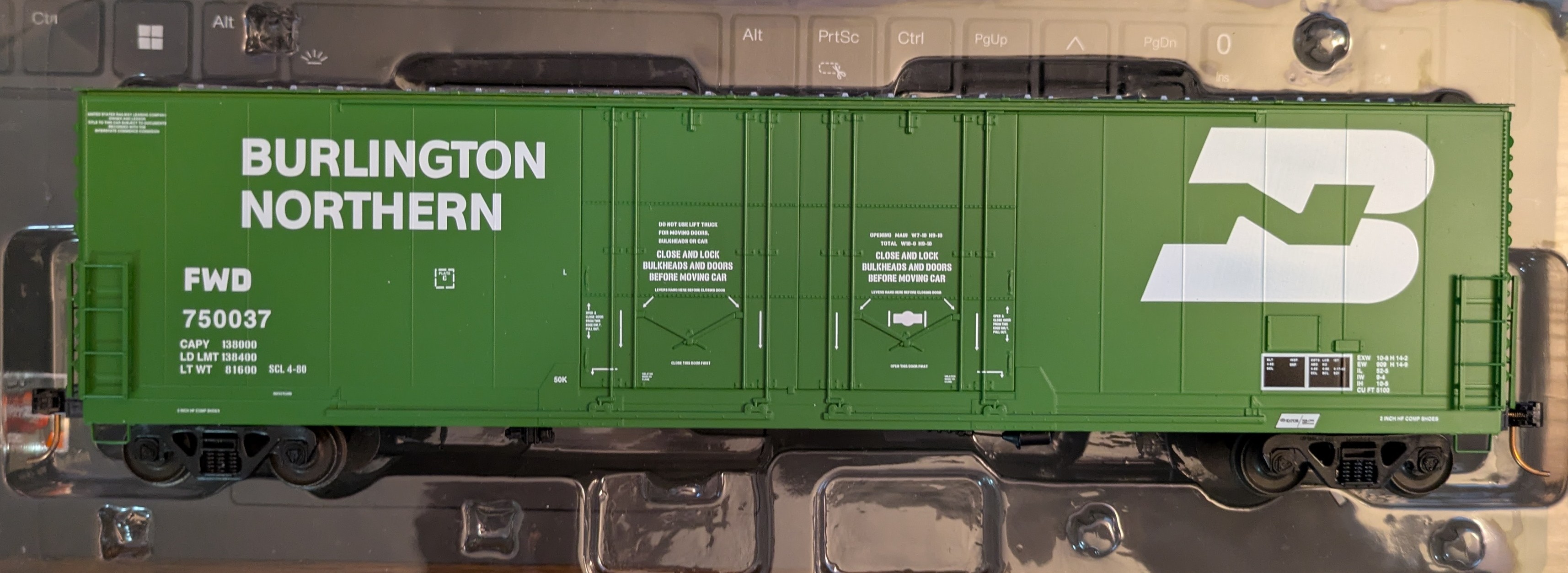 Burlington Northern Evans Box Car #750037