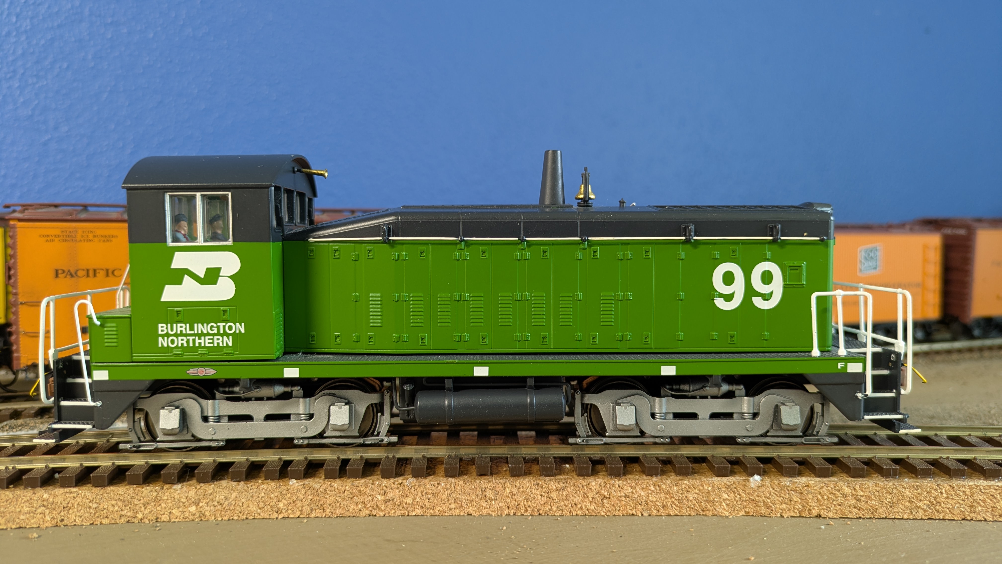 Burlington Northern SW-8 #99