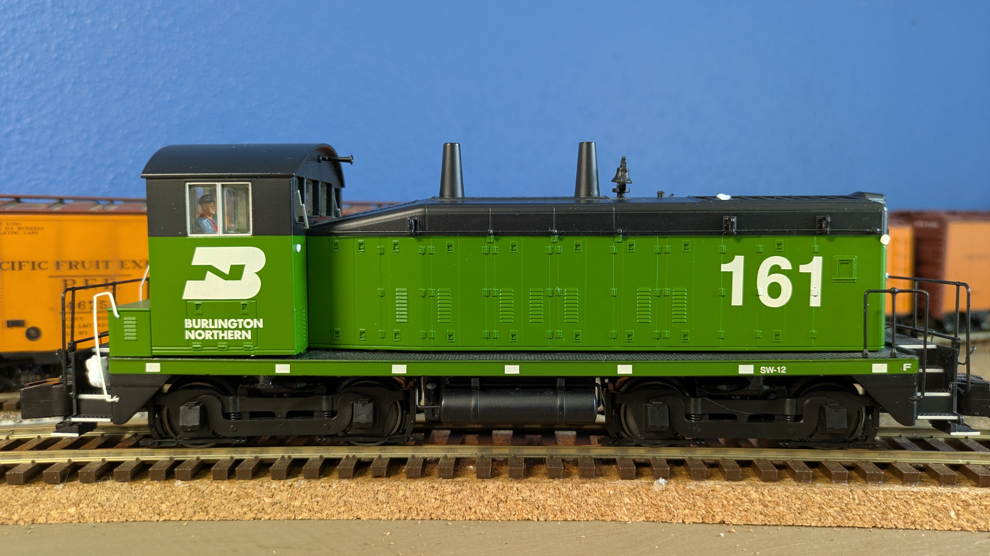 Burlington Northern SW-12 #161
